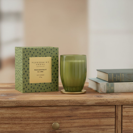 Peppermint Grove Soy Candle - Passionfruit & Lime - 370g